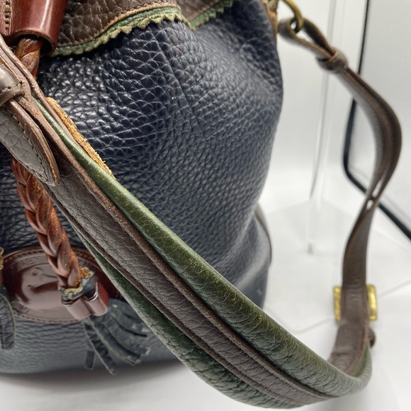 Dooney & Bourke navy w green & brown trim VTG TETON shoulder bag#597 - Picture 3 of 12